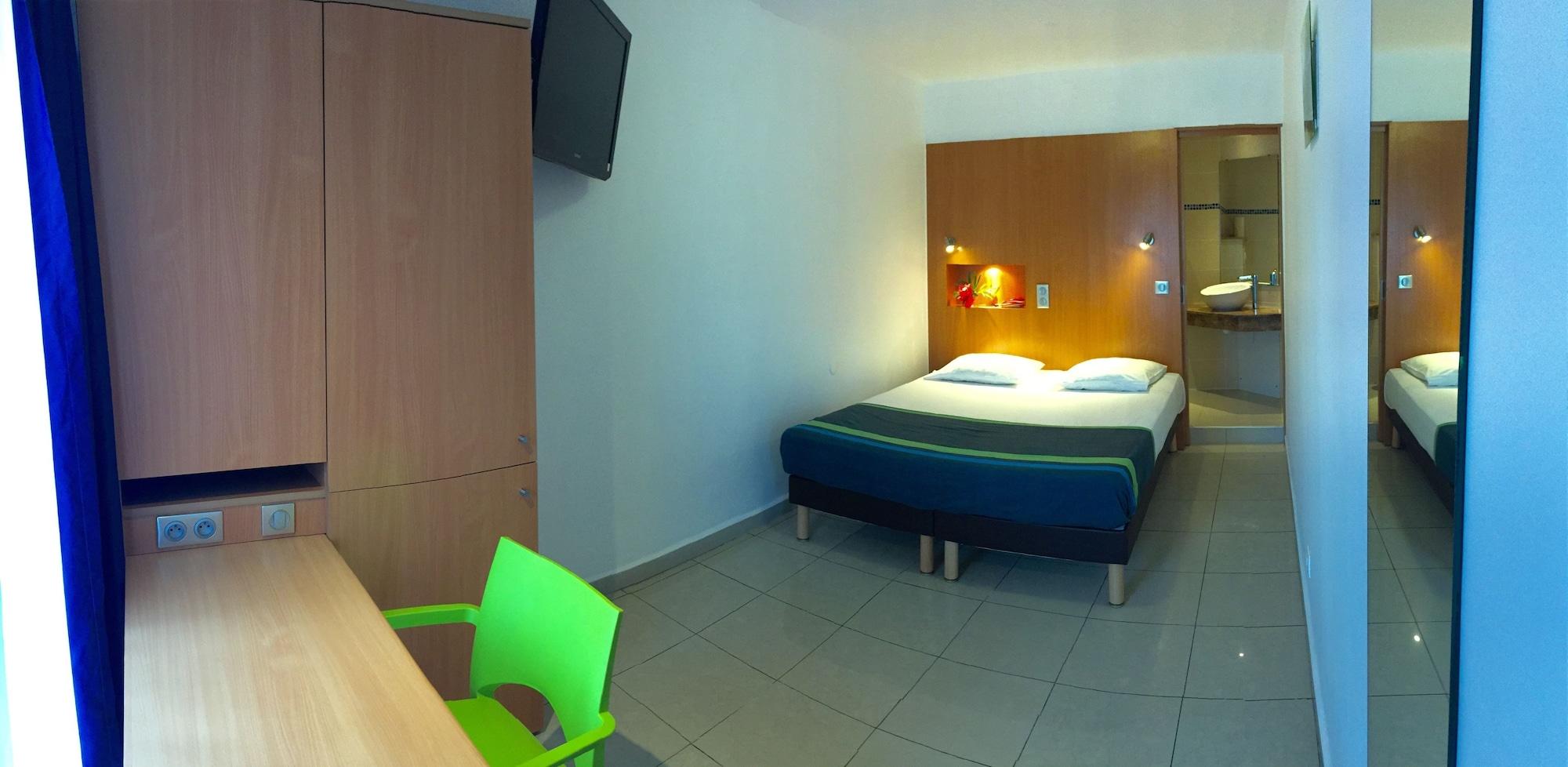 Karaibes Hotel 2*