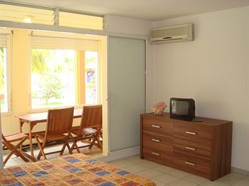 Karaibes Hotel 2*